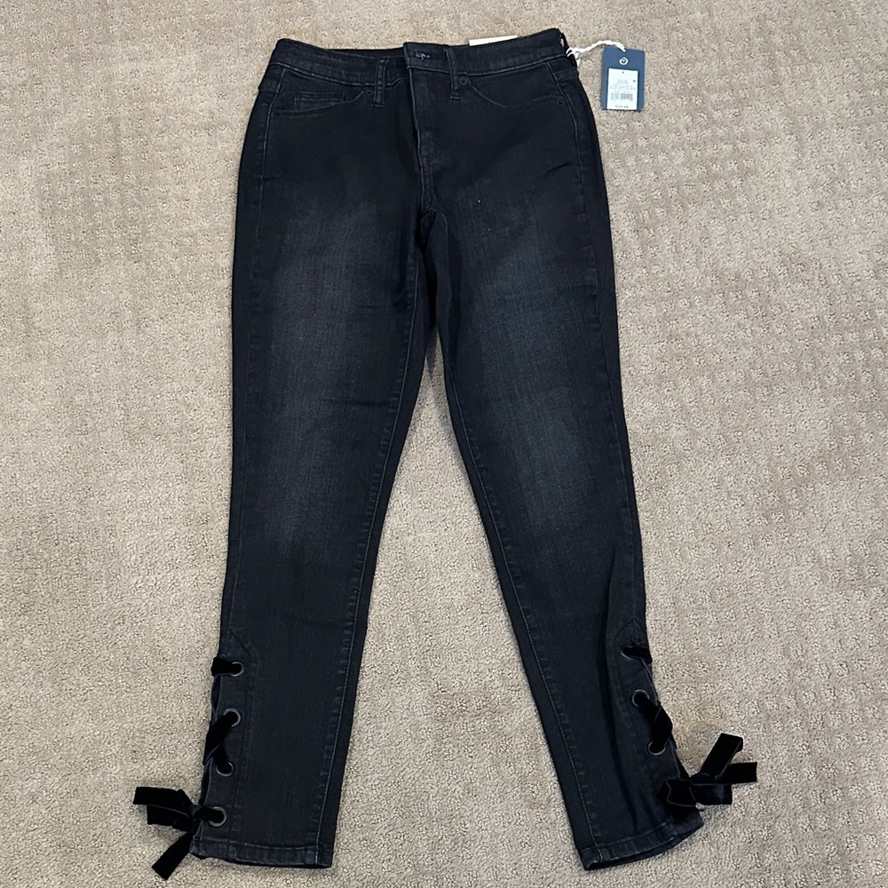 NEW Universal Thread Black Skinny Jeans with Bow Details